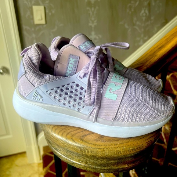 RBX ladies running fitness shoe, purpleish, pink and color good condition 7 1/2 - Picture 3 of 10